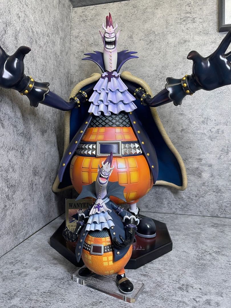 ONE PIECEワンピース ゲッコー・モリア フィギュア ガレージキット