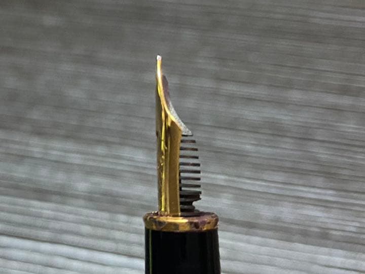 モンブラン マイスターシュテュック 144 万年筆 F（細字） 全金