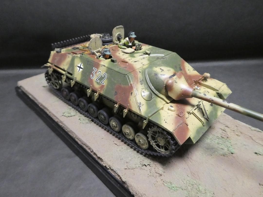 タミヤ 1/35 ドイツ Ⅳ号駆逐戦車70（V）ラング 完成品