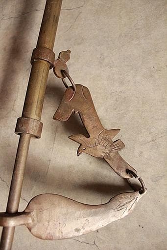 古い真鍮製の自在鉤　囲炉裏　古民家　吊り下げ　フック