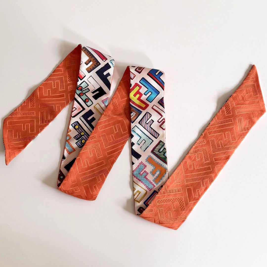 美品 FENDI フェンディ ズッカ FFロゴ マルチカラー ラッピー スカーフ