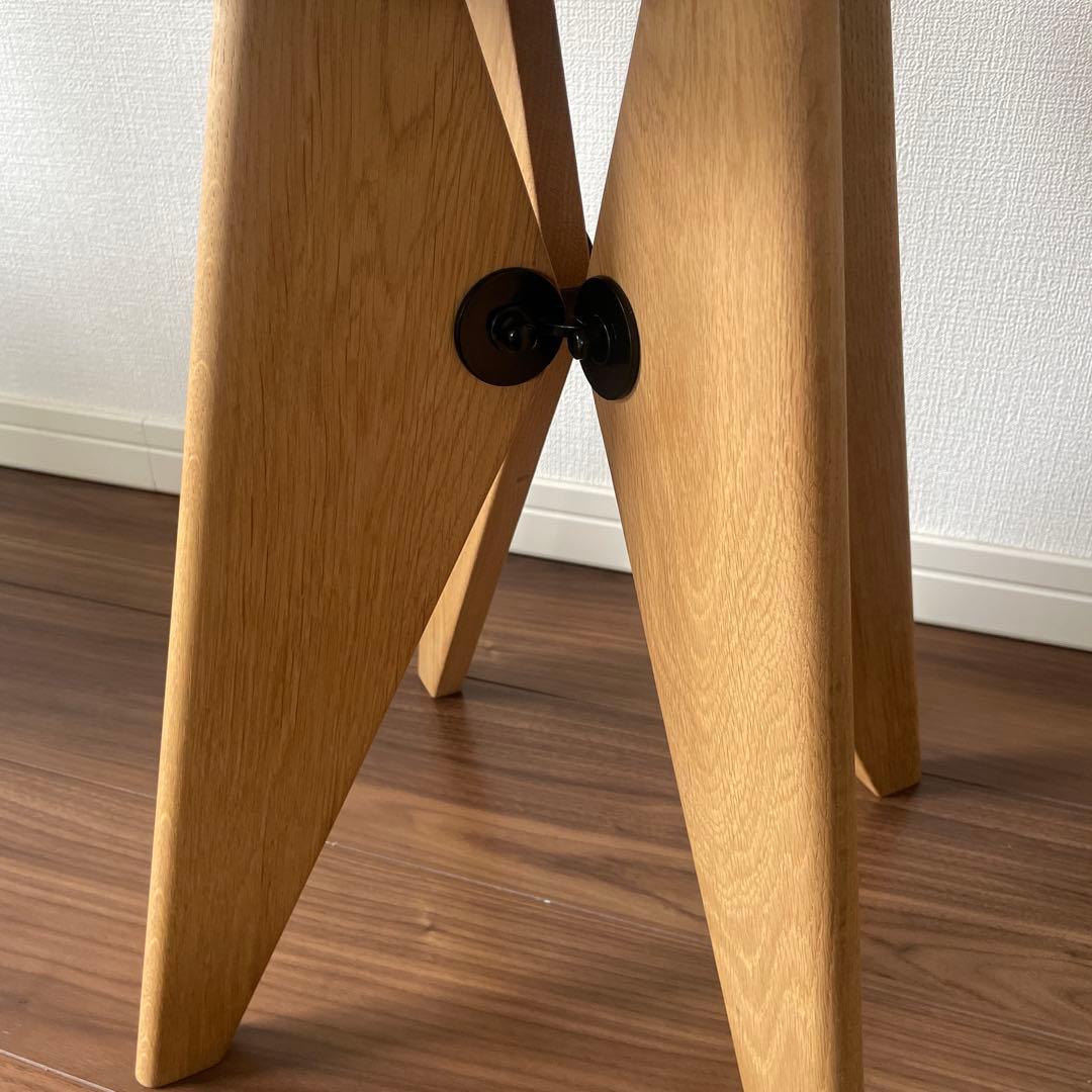 ヴィトラ(Vitra)　タブレ　ボワ　スツール