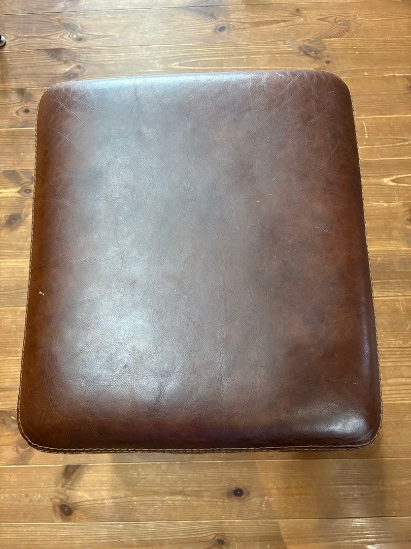 良品　unico 　FRAYE フレイ　レザー　オットマン