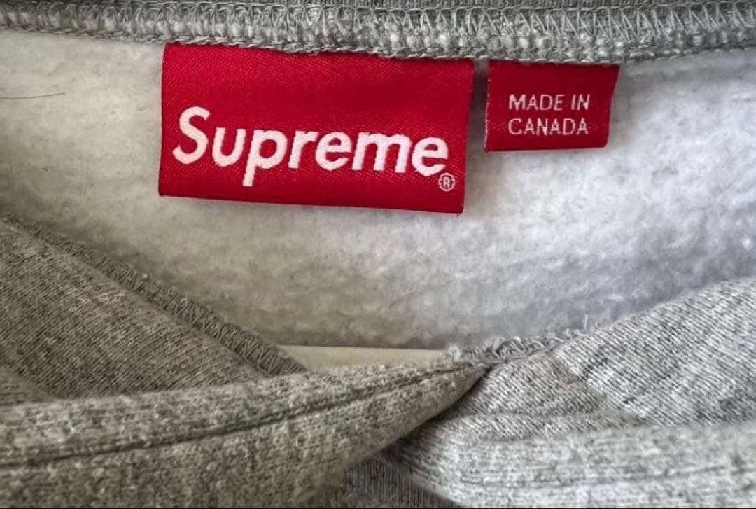 Supreme Sツノロゴ　グレーパーカー