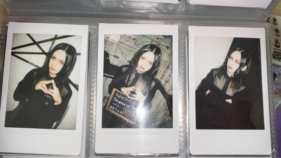 BugLug 一聖さん チェキ セット① - メルカリ