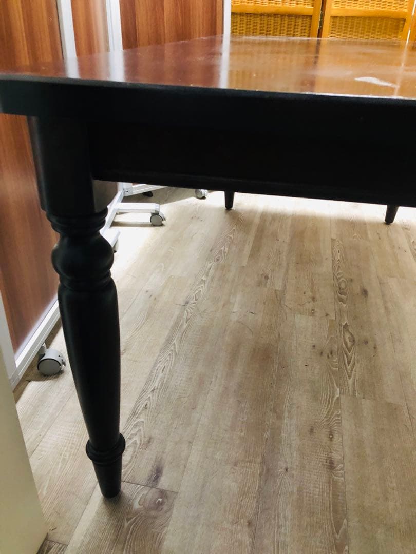 北海道民芸家具　ダークブラウン 木製 ダイニングテーブル 大きめ