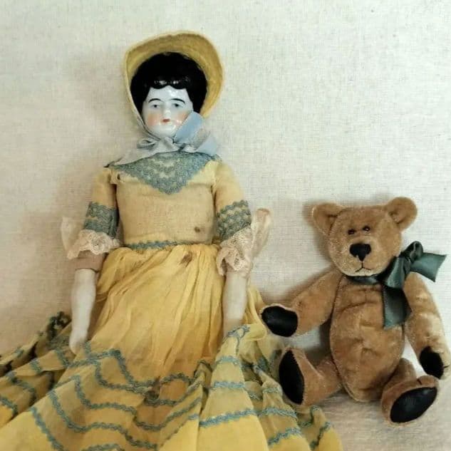 アンティーク チャイナヘッドドール ビスクドール - メルカリ