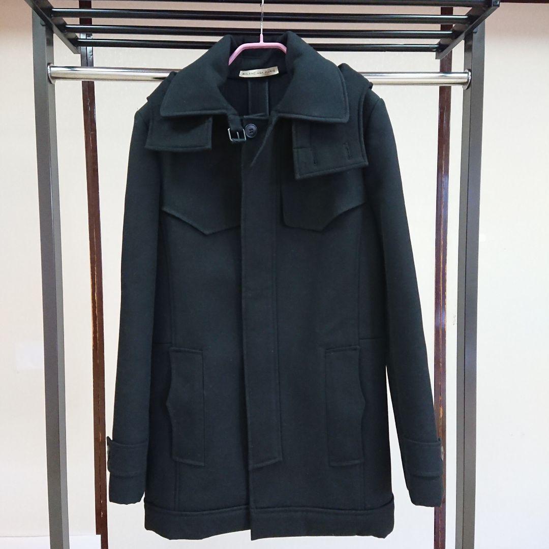 バレンシアガのコートなんですけど