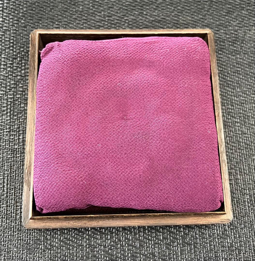 刀装具 木瓜形透かし鍔 鉃地 金象嵌 年代物 アンティーク 箱付き 鍔布団付き