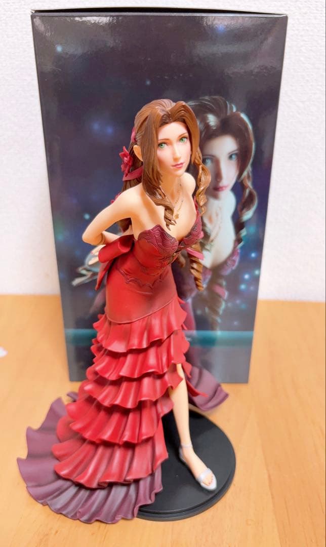 最終価格】FF7 エアリス スタティックアーツ フィギュア
