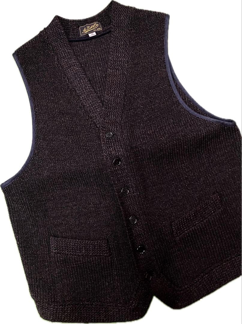 神配色 At last&co ボタンベスト 黒 アットラスト