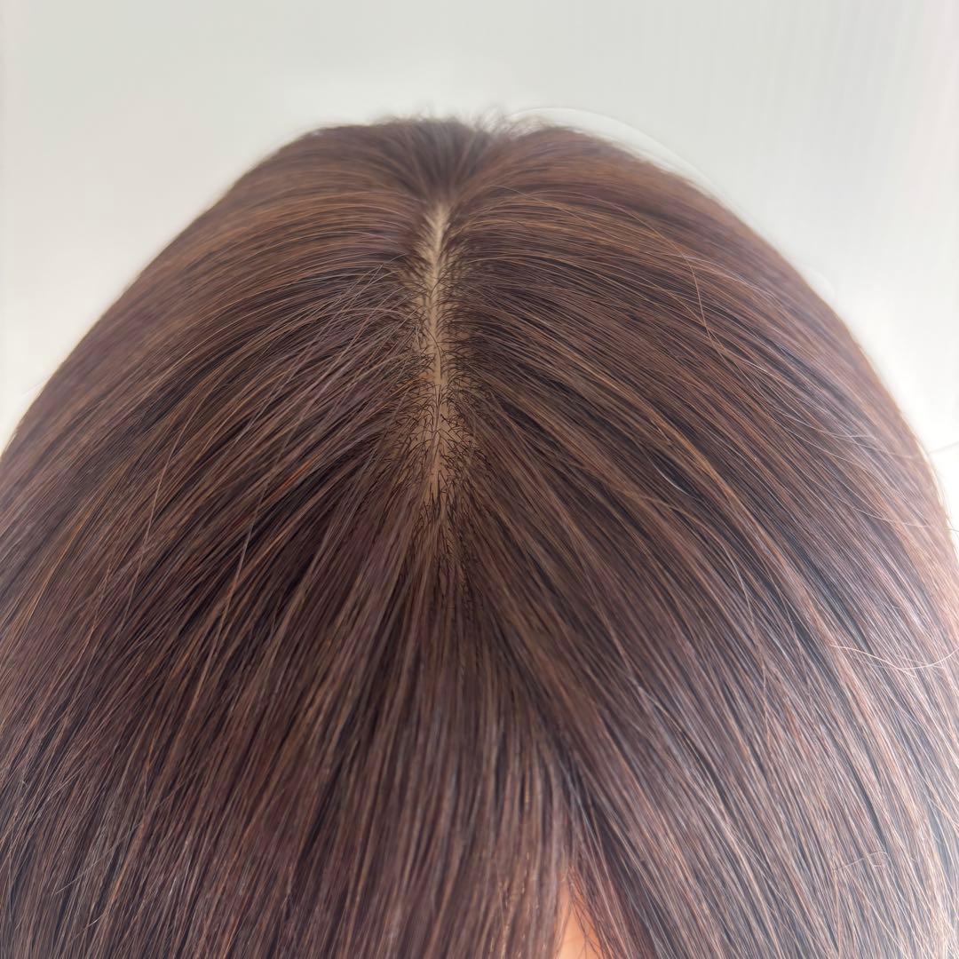 《半手植え　レミーヘアウィッグ》ナチュラルブラック　分け目リアルスキン