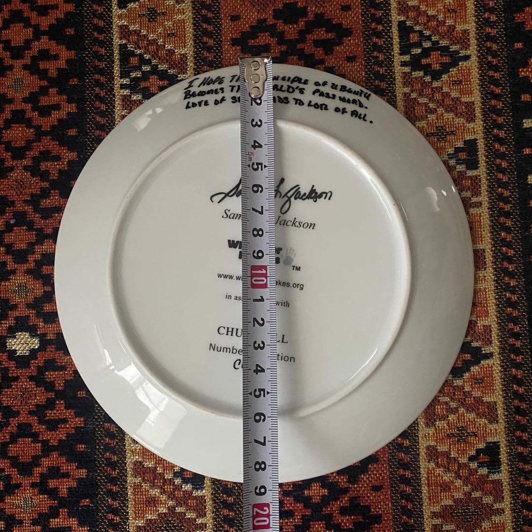 レア ロジャー•ムーア サミュエル・L・ジャクソン チャリティー 飾り皿2点