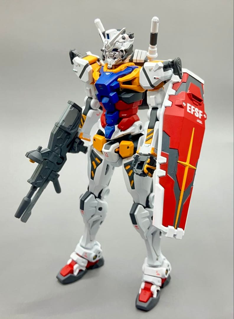 HG 白いガンダム（GQ） 塗装完成品 - メルカリ