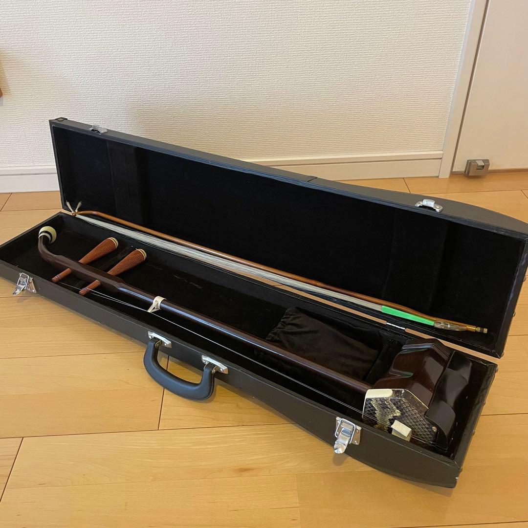 二胡 敦煌牌 上海民族楽器 弦、松脂、ハードケース付二胡 敦煌牌 上海民族