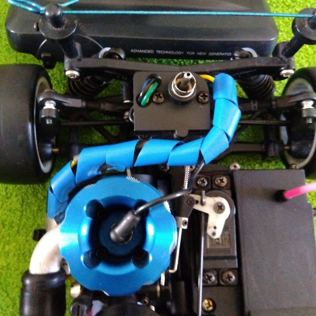 京商高性能エンジンラジコンカー