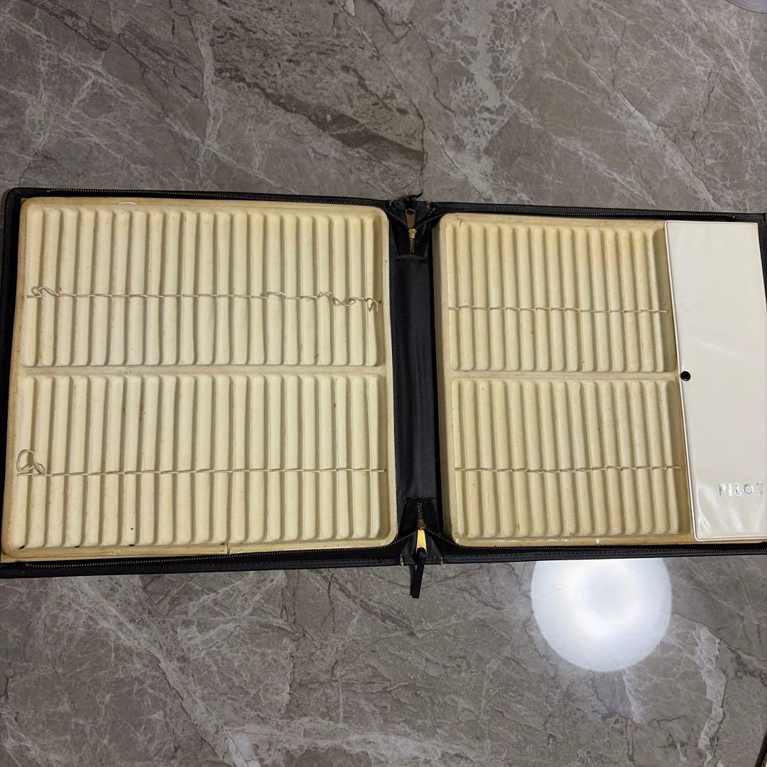 <希少> PILOT 非売品　1960年後期　万年筆　営業ケース　ヴィンテージ 希少> PILOT 非売品1960's 万年筆営業バックヴィンテージ - メルカリ