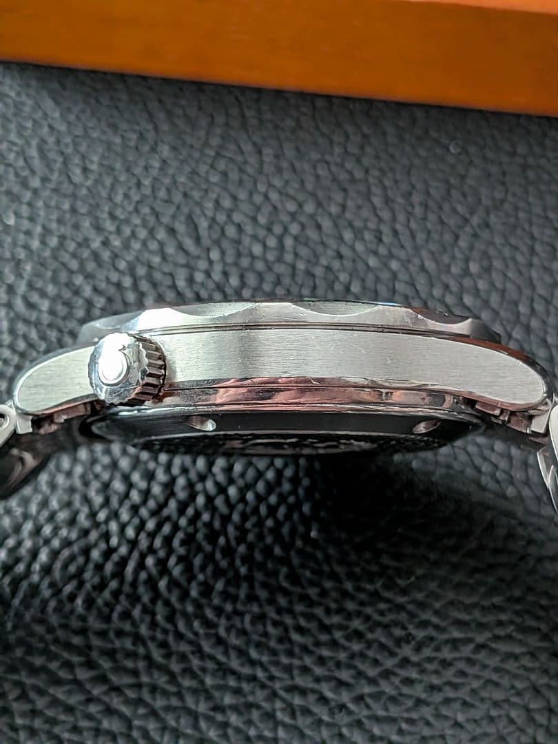 OMEGA シーマスター 300 デイト クォーツ