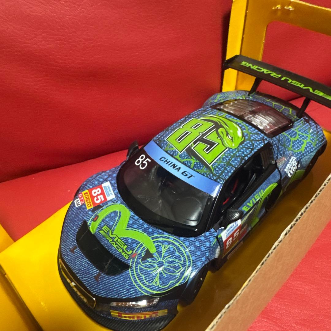 王一博 応援ミニカー 1：24 - メルカリ