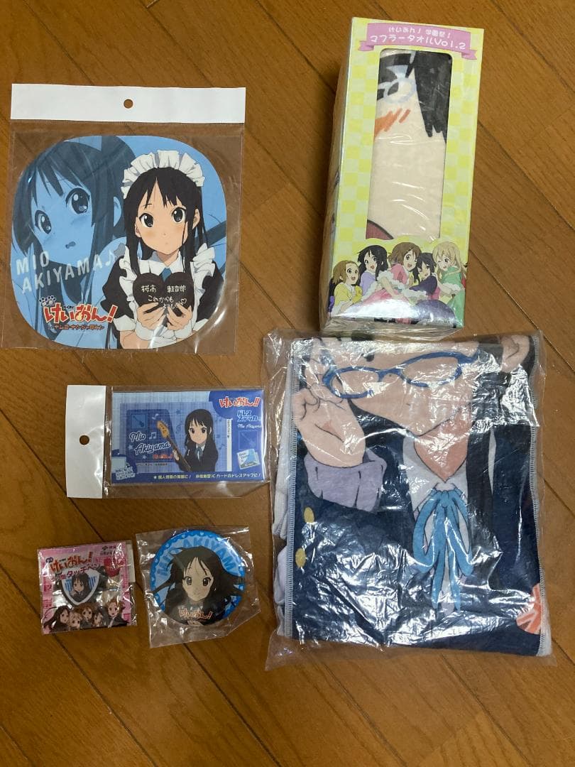 けいおん! ナムコナンジャタウン 秋山澪 缶バッジ もふもふタオル等