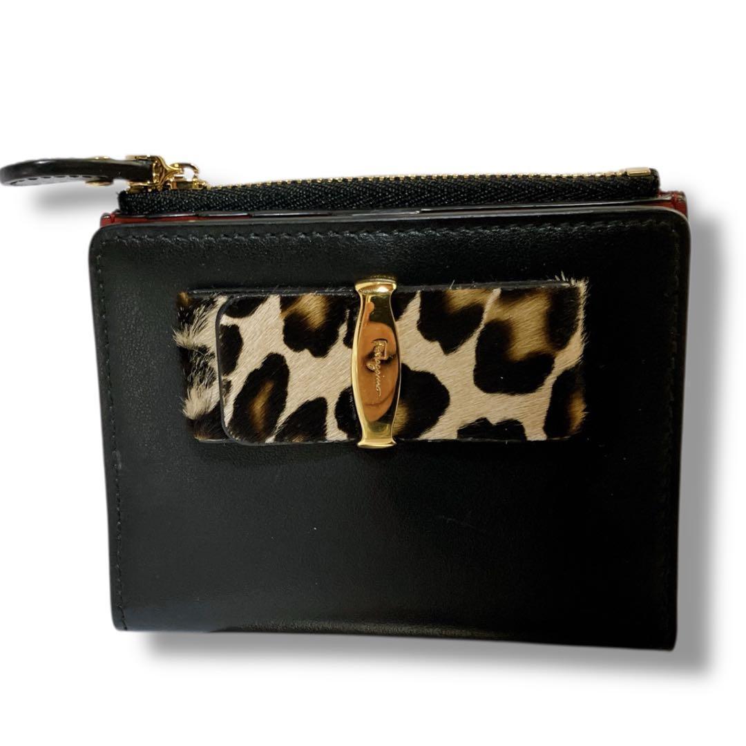 サルバトーレフェラガモ 良品 イタリア製ハラコヴァラリボン 2つ折り