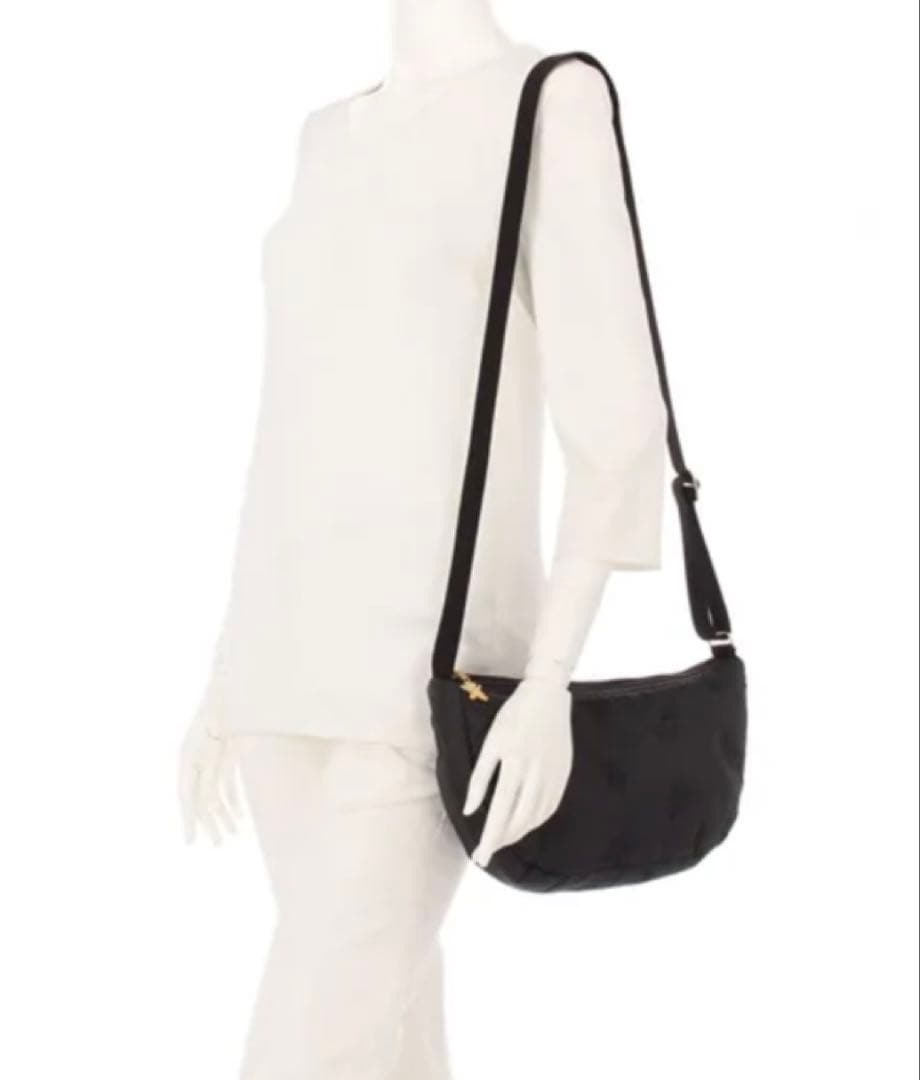 フェイラー　ハイジ　ハーフムーンバッグ　黒