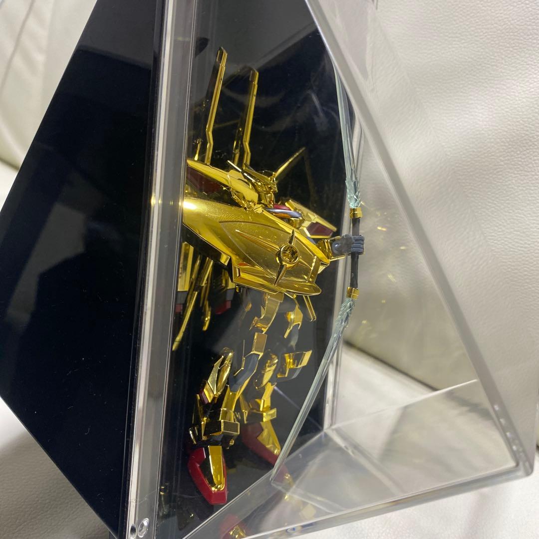 RG(リアルグレード) 金色ガンプラ　ガンダム　プラモデル完成品