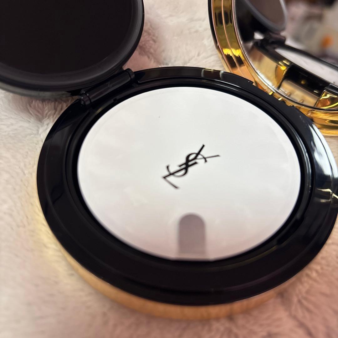 イヴサンローランTouche Éclat Glow-Pact Cushion