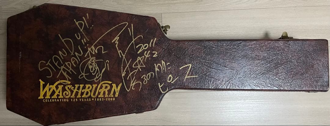 Washburn アコースティックギター ハードケース付き つるの剛士サイン入り