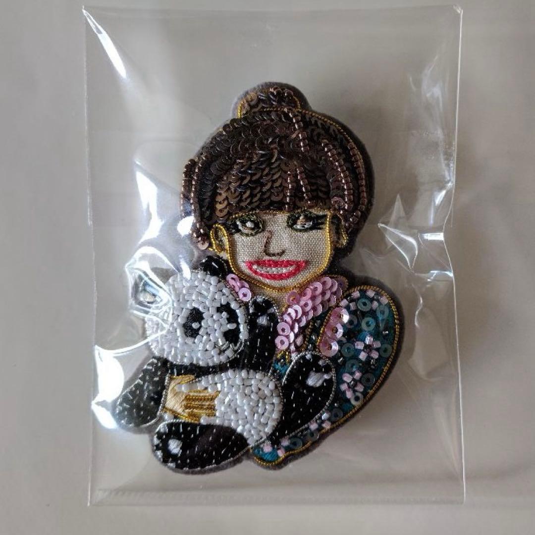 黒柳徹子 田川啓二 ブローチ - メルカリ