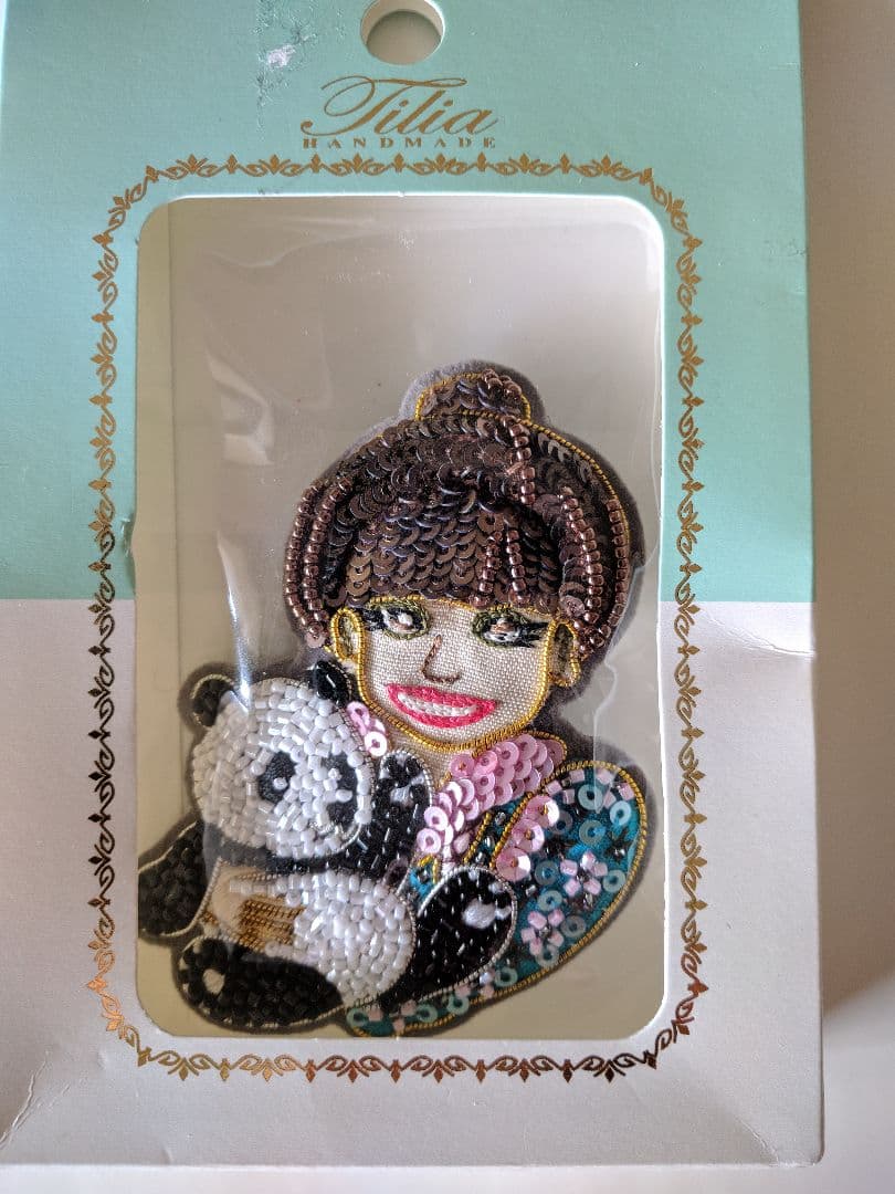 黒柳徹子 田川啓二 ブローチ - メルカリ