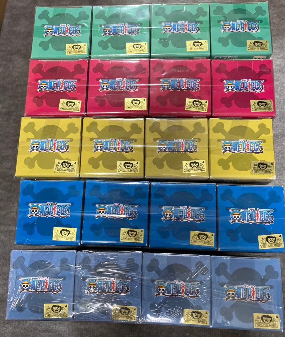 【新品未開封】ワンピースワールドコレクタブルフィギュア まとめて80体