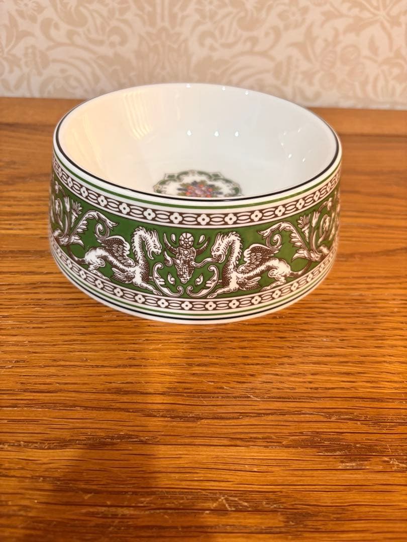 ウエッジウッド フロレンティーン ペットボウル 17cm 緑