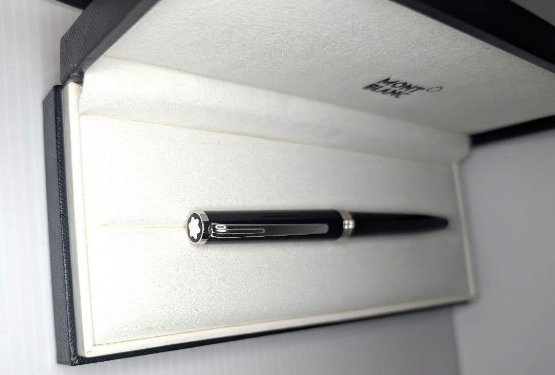 MONTBLANC PIX ブラック ボールペン 、ジェットストリーム替芯 - メルカリ