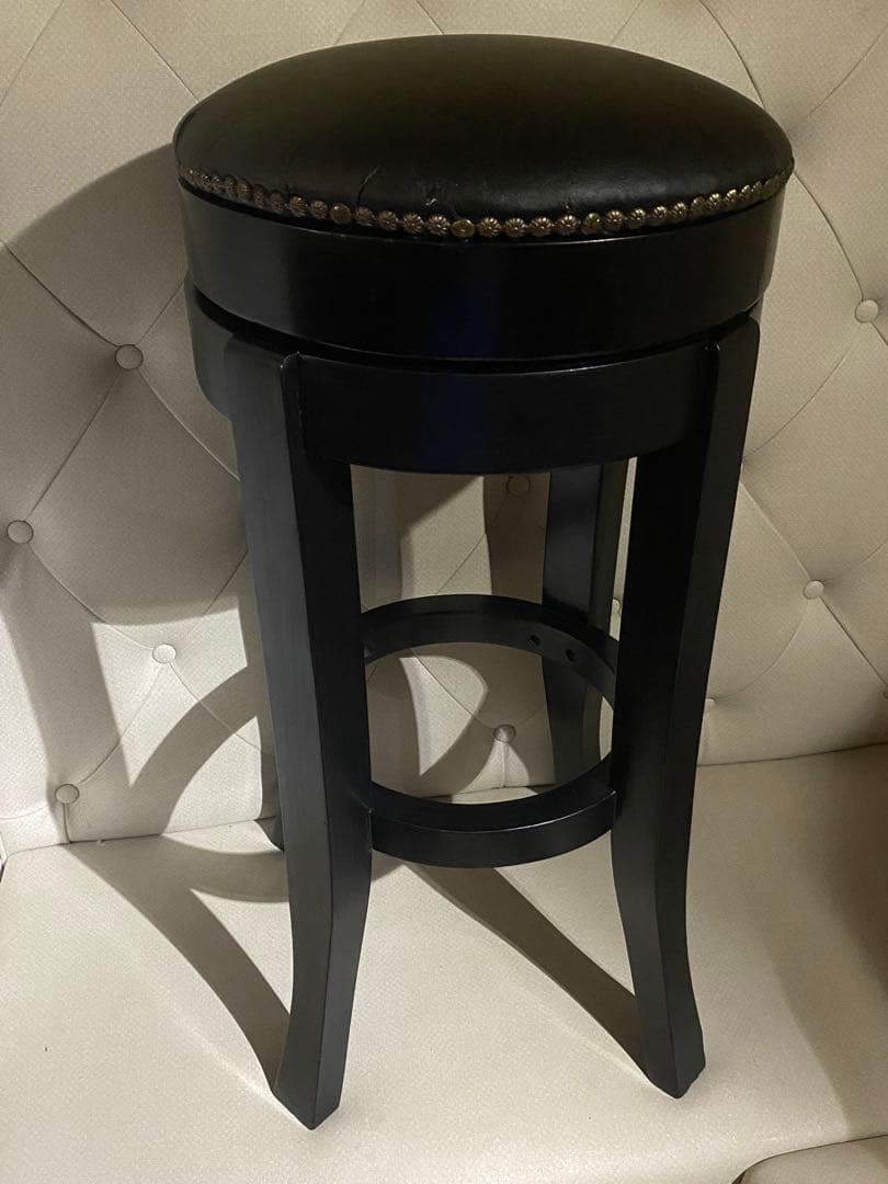 希少♦️猫脚 鋲留 ヴィンテージ ハイスツール♦️ゴシック♦️マット