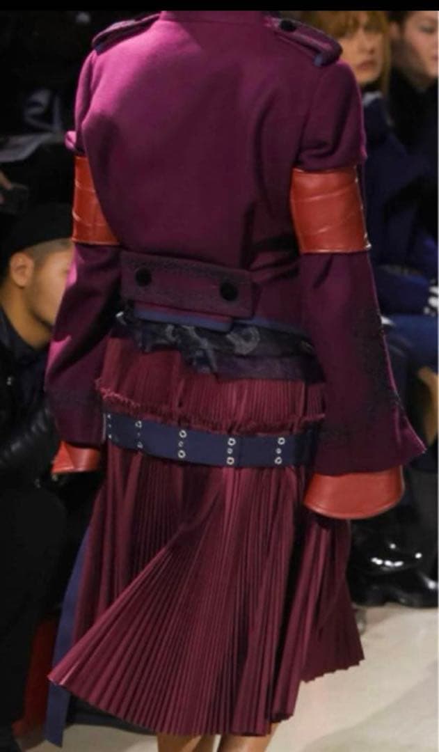 sacai ベルト プリーツ スカート ブラック 個性的 コレクション　ショー