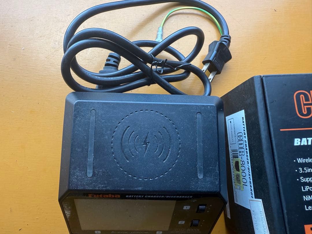 Futaba CDR-8000L バッテリーチャージャー