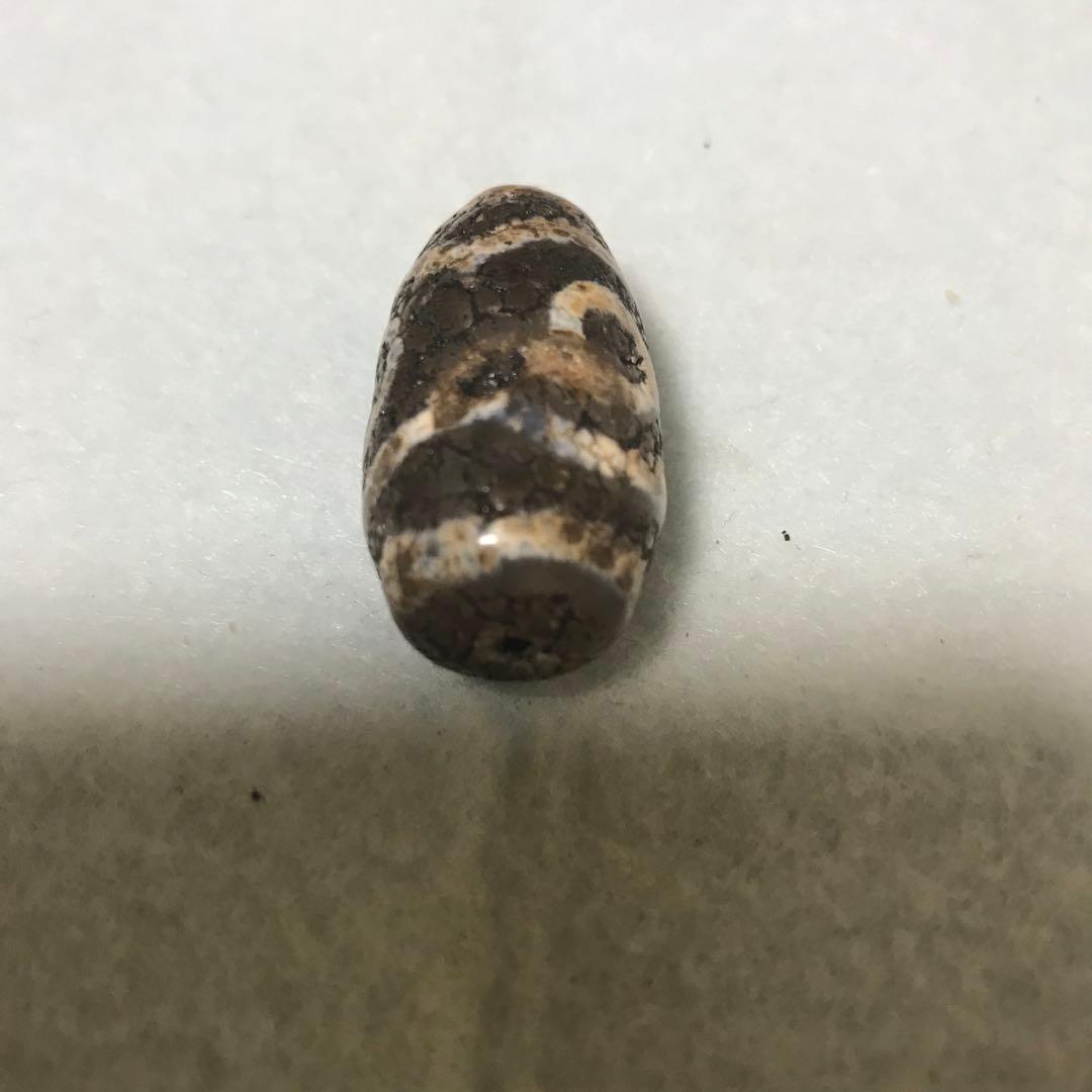 超激レア珍品‼︎ 古代老礦石　たまご型蓮花三眼天珠　マニア向け　フジヤマ