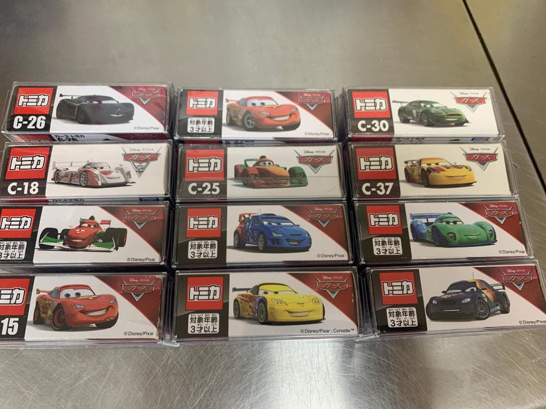 新品！カーズ トミカ 12台セット（ルイスハミルトン、ナイジェルギア