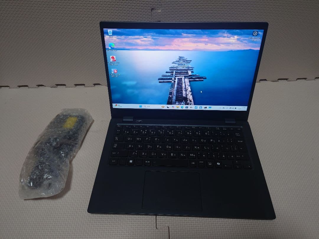 美品東芝Dynabook G6/i5-1340P/16・512G/880g超軽量