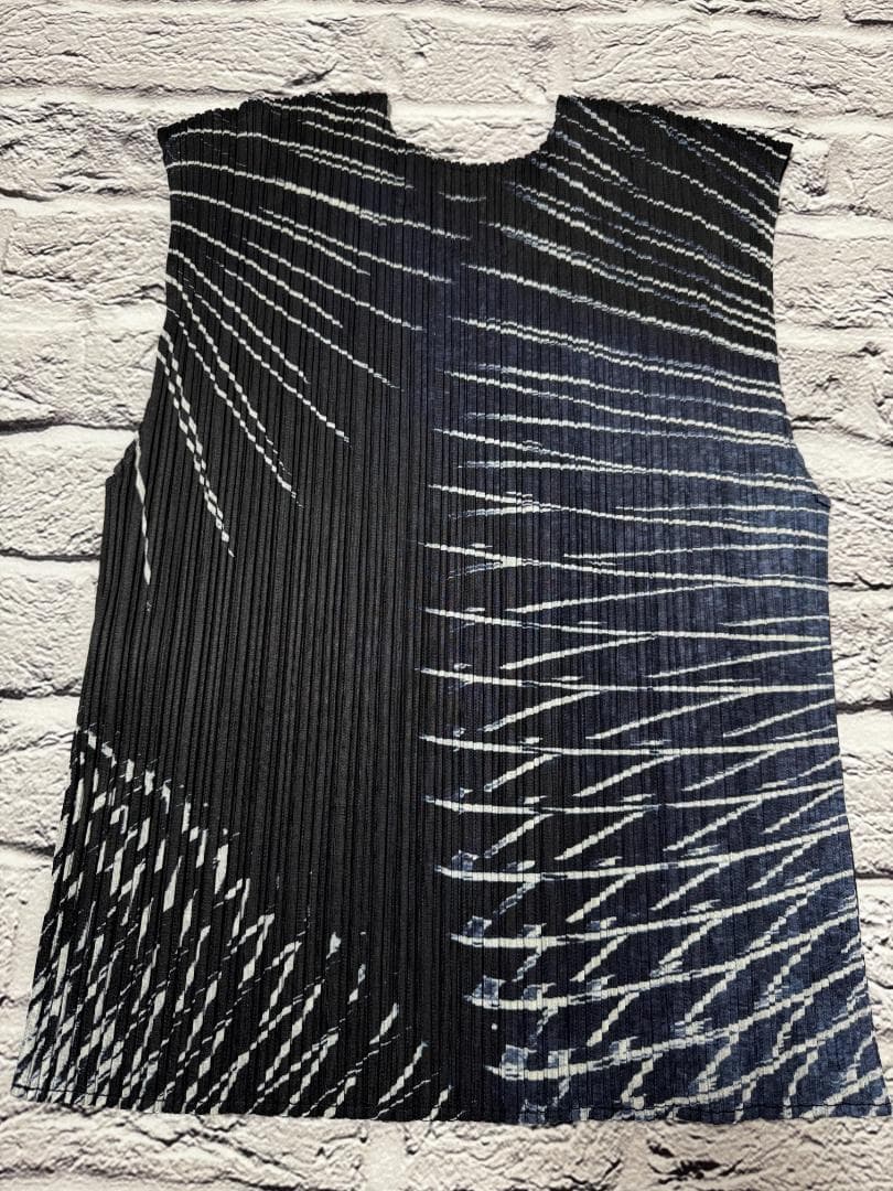 ⚜*️様 良品 プリーツプリーズ　ノースリーブ　ｗ13225-0915-①　サイ