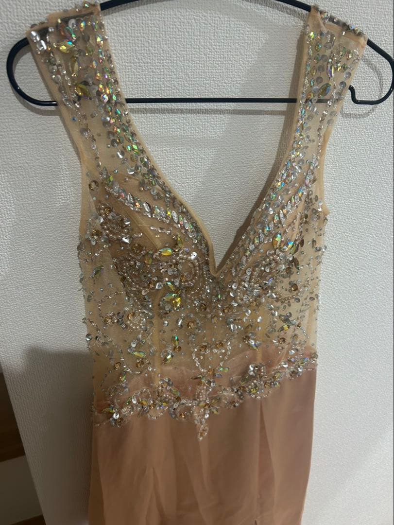 ビジュー装飾 Vネックタイトドレス ベージュ