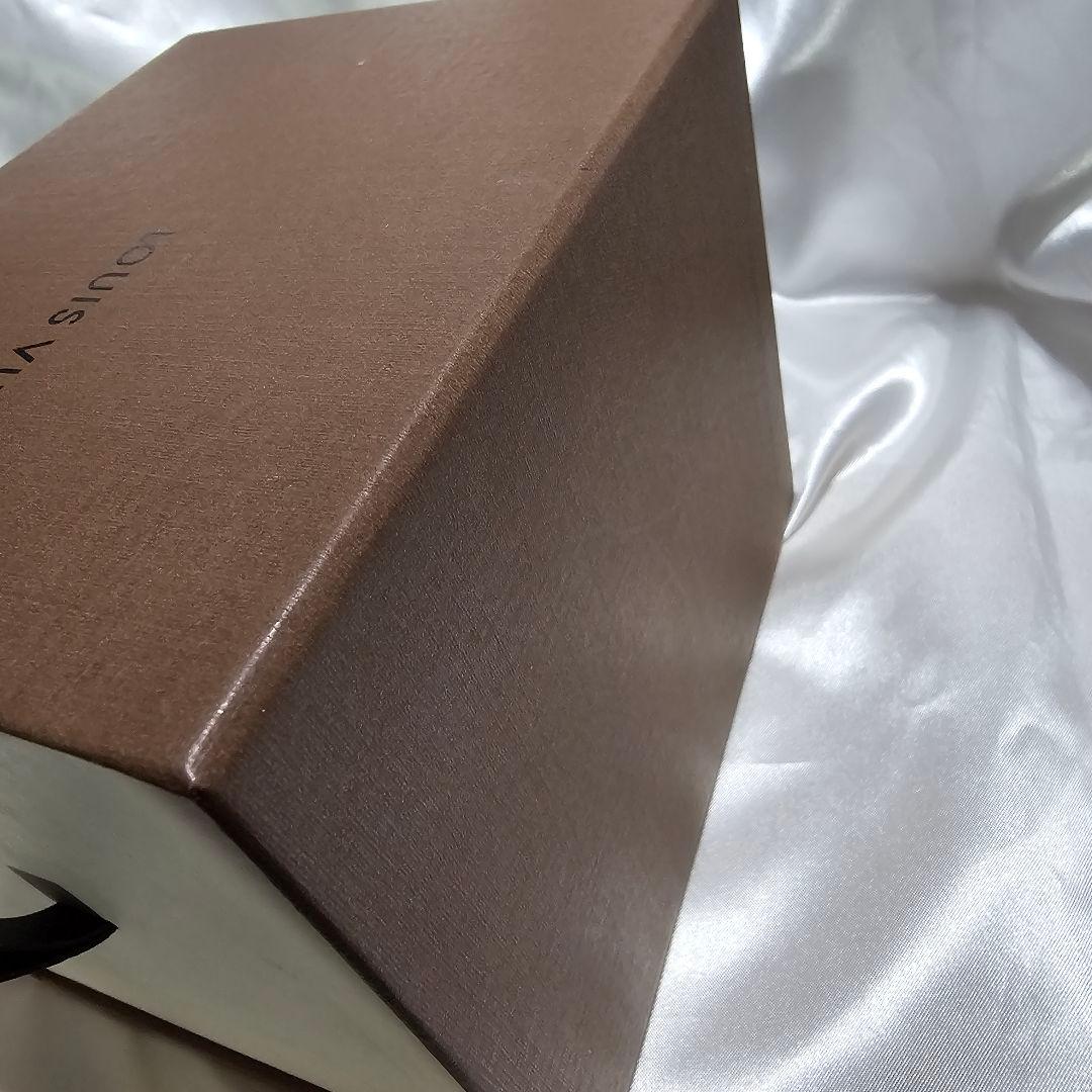 Louis Vuitton ✨アルマ　ゴールドスノードーム ✨キラキラ