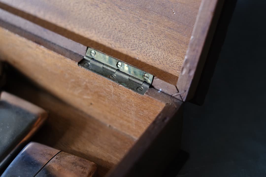 Holiday Sale】フランスアンティーク｜ネオ・ルネサンス様式の木箱