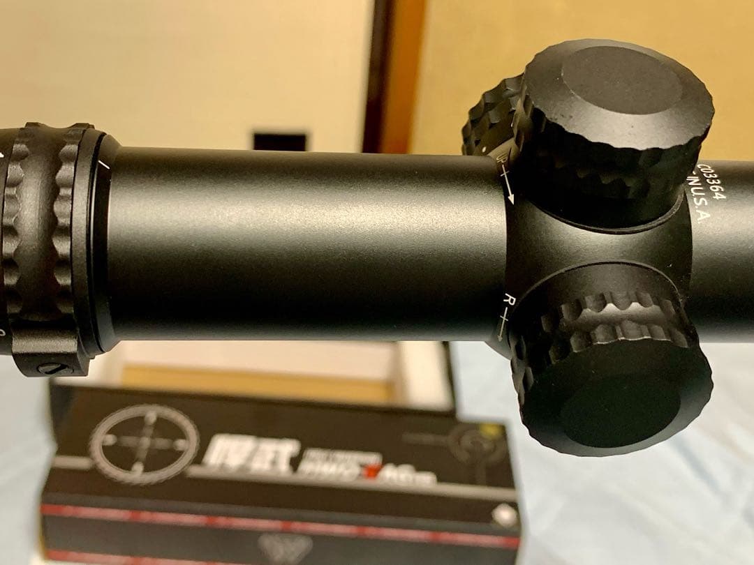 HolyWarrior NightForce NXS 1-4 x 24 スコープ