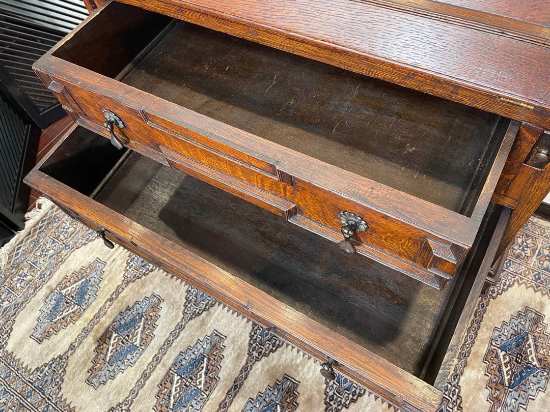 端正なフォルム♪ 英国 アンティーク ライティングビューロー ツイスト