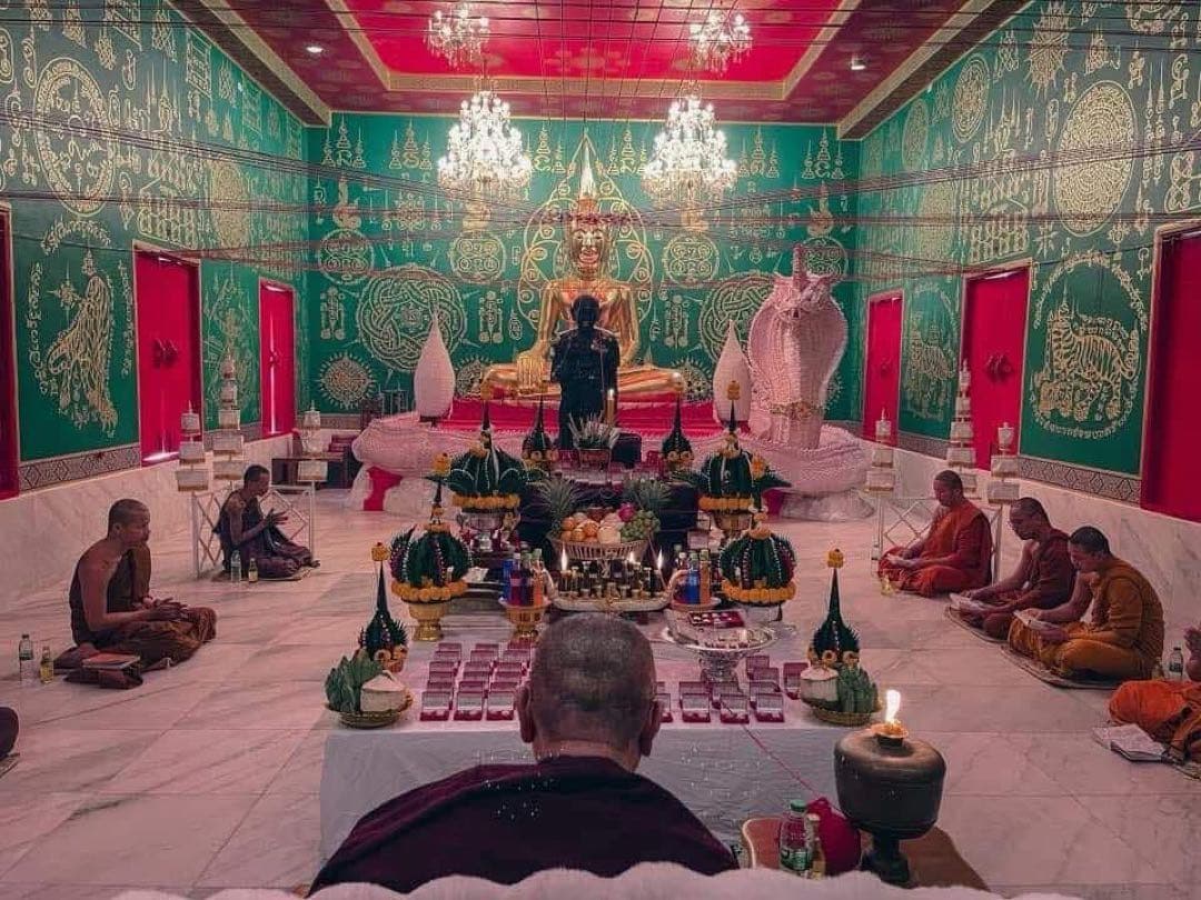 袈裟入り　チャナイ師の伝説の虎王と秘術　プージャオサミンプラ　プラクルアン　E