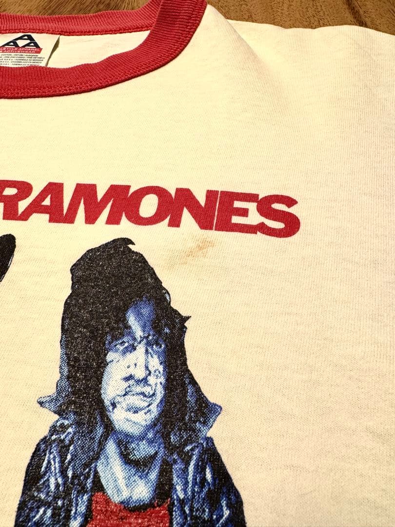 週末値下げ】 RAMONES ロックンロールレディオ リンガーTシャツ 古着