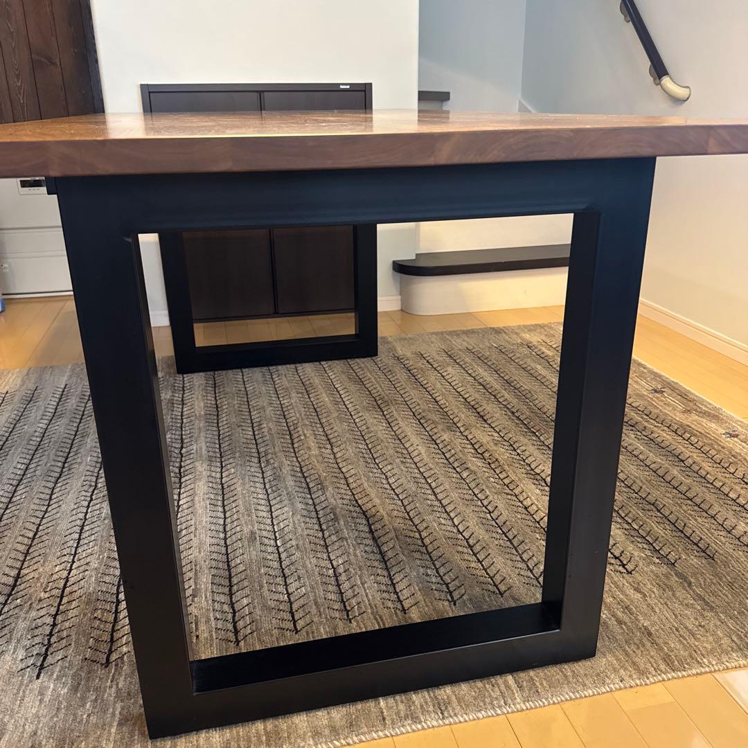 マスターウォール　ワイルドウッドダイニングテーブル1600