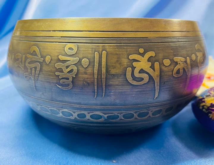 密教法具大瞑想鈴（スティック・敷布付き）③